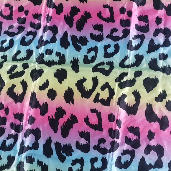 Rainbow cheetah print scarf / wildrag - Picture 2 of 5